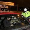 Sokağa çıkma yasağının ardından denetimler gece de ... Sokağa çıkma yasağının ardından denetimler gece de ...