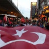 Türkiye gece boyu şehitleri için ayakta
