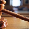 Zabıt katibi, hakimin kararını değiştirmekten tutuklandı Zabıt katibi, hakimin kararını değiştirmekten tutuklandı