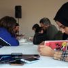 Telefonu bırakıp kitap okuyana, okuduğu kitap hediye Telefonu bırakıp kitap okuyana, okuduğu kitap hediye