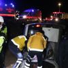 Sivas'ta araç tarlaya uçtu Sivas'ta araç tarlaya uçtu