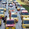 Şehitler için 3 bin araçlık konvoy Şehitler için 3 bin araçlık konvoy