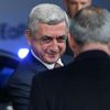 Macron, Sarkisyan'ı kabul etti Macron, Sarkisyan'ı kabul etti