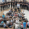 Tutuklu polislere 'Ramazan işkencesi' Tutuklu polislere 'Ramazan işkencesi'