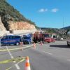 İtfaiye aracına çarpan motosikletli hayatını kaybetti