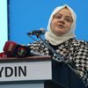 Bakan Zehra Zümrüt Selçuk’tan sosyal yardım açıklaması. 70 milyar liraya ulaştı Bakan Zehra Zümrüt Selçuk’tan sosyal yardım açıklaması. 70 milyar liraya ulaştı