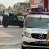 Polis aracına molotoflu saldırı