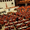 Kapatma davasına Meclis izni