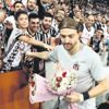 Caner’e dev destek