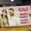 Basketbol maçında sürpriz evlilik teklifi Basketbol maçında sürpriz evlilik teklifi