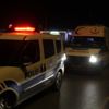 Rezidansa girerken yakalandı. Vurdumduymazlık diz boyu Rezidansa girerken yakalandı. Vurdumduymazlık diz boyu