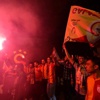 Galatasaray taraftarı sokaklara döküldü