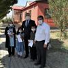 Sınıfı öğrencilerinin ayağına götürdü
