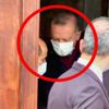 Cuma namazı sonrası Cumhurbaşkanı Erdoğan ve Melih Bulu'nın koyu sohbeti objektiflere yansıdı Cuma namazı sonrası Cumhurbaşkanı Erdoğan ve Melih Bulu'nın koyu sohbeti objektiflere yansıdı