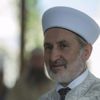 AK Partili yazardan çarpıcı çıkış