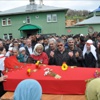 Terörist Elif Sultan Kalsen sloganlarla toprağa verildi Terörist Elif Sultan Kalsen sloganlarla toprağa verildi