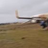 Pistten çıkan uçağın yolcuları böyle tahliye edildi