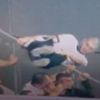 Beşiktaş taraftarı tribünden böyle düştü! Yürek burkan anlar...