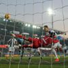 Olaylı maçta Inter, Napoli'yi devirdi Olaylı maçta Inter, Napoli'yi devirdi