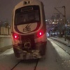 Rayların Üzerinden Geçmek İsterken Trenin Altında Kaldı Rayların Üzerinden Geçmek İsterken Trenin Altında Kaldı