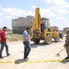 Cinayette Kullanılan Tabanca İçin Asfalt Kazdılar Cinayette Kullanılan Tabanca İçin Asfalt Kazdılar