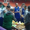 Sırp ekibine baklava ve meyveli jest! Sırp ekibine baklava ve meyveli jest!