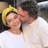 Nurgül Yeşilçay'dan aşk pozu Nurgül Yeşilçay'dan aşk pozu