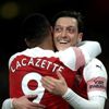 Mesut Özil şov yaptı Arsenal kazandı! Mesut Özil şov yaptı Arsenal kazandı!