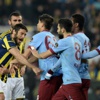 Bir yanım sevinç... Öbür yanım hüzün Bir yanım sevinç... Öbür yanım hüzün