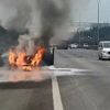 Son dakika: TEM Otoyolu’nda seyir halindeki otomobil alev alev yandı!