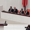 Davutoğlu, Bahçeli yemin etmeden Genel Kurul salonunu terk etmedi Davutoğlu, Bahçeli yemin etmeden Genel Kurul salonunu terk etmedi