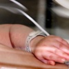 Bebek Kaçırmaya Mikroçipli Bileklik Önlemi Bebek Kaçırmaya Mikroçipli Bileklik Önlemi