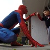 Muhteşem baba kanserli oğluna Spider Man sürprizi yaptı