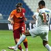 Galatasaray da Etebo ve Taylan Antalyalı sakatlandı Galatasaray da Etebo ve Taylan Antalyalı sakatlandı