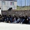Çanakkale'de kamyonda 43 kaçak yakalandı Çanakkale'de kamyonda 43 kaçak yakalandı