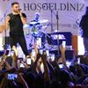 Sanatçı İlyas Yalçıntaş konseri ilgi gördü Sanatçı İlyas Yalçıntaş konseri ilgi gördü