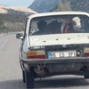 Sarıkız otomobilde yolculuk yaptı Sarıkız otomobilde yolculuk yaptı