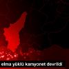 Adana da elma yüklü kamyonet devrildi