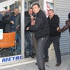 Van'da eşini vuran kişiye linç girişimi Van'da eşini vuran kişiye linç girişimi