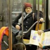 Ünlü aktör metroya bindi kimse tanımadı Ünlü aktör metroya bindi kimse tanımadı