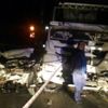 Kamyon ile çarpışan otomobilde 2 ölü Kamyon ile çarpışan otomobilde 2 ölü