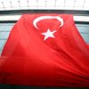 Fenerbahçe Ülker Stadyumu şehitlerimizin anısına kırmızı ... Fenerbahçe Ülker Stadyumu şehitlerimizin anısına kırmızı ...