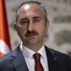 Gül: WhatsApp'ın zorunlu güncellemesi çifte standarttır Gül: WhatsApp'ın zorunlu güncellemesi çifte standarttır