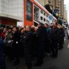 Kolej önünde velilerden protesto eylemi Kolej önünde velilerden protesto eylemi