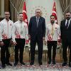Başkan Erdoğan, Ahmet Önder ve İbrahim Çolak'ı kabul etti Başkan Erdoğan, Ahmet Önder ve İbrahim Çolak'ı kabul etti