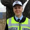 Evde anne, iş yerinde trafik polisi Evde anne, iş yerinde trafik polisi