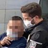 Uyuşturucu operasyonunda yakalandı görüntüleyen gazeteciye: 'Ne yaptık da çekiyorsun?' diye çıkıştı Uyuşturucu operasyonunda yakalandı görüntüleyen gazeteciye: 'Ne yaptık da çekiyorsun?' diye çıkıştı