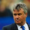 Hiddink'e eleştiriler sürüyor