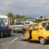 Otomobille minibüs çarpıştı: 6 yaralı Otomobille minibüs çarpıştı: 6 yaralı