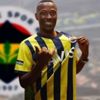 Fenerbahçeli Mame Thiam, Diyarbakır'da okul yeniletti